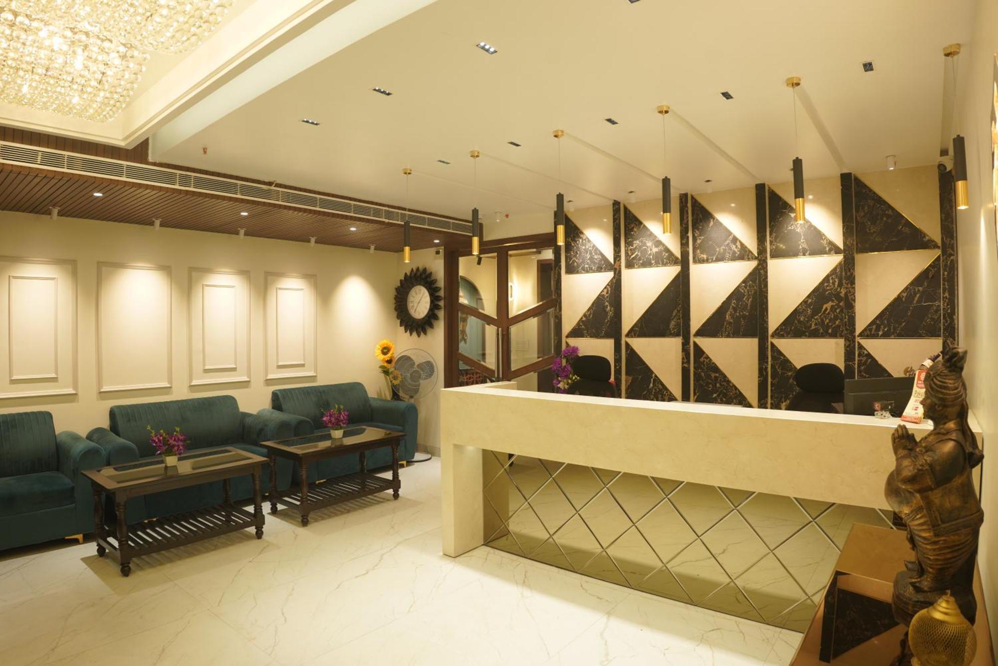 The Pride Hotel Jamshedpur Exterior photo